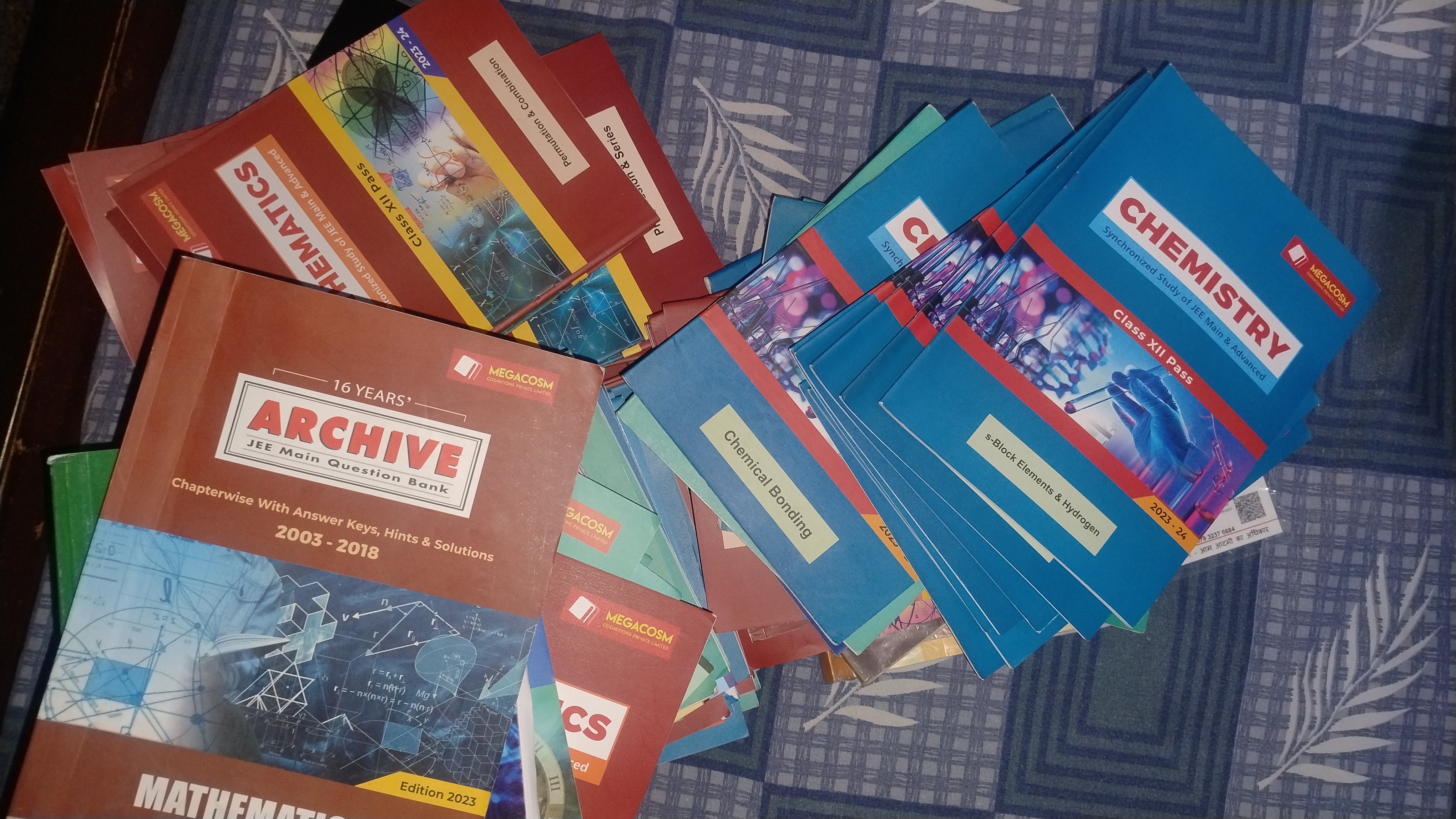 Used books' photos
